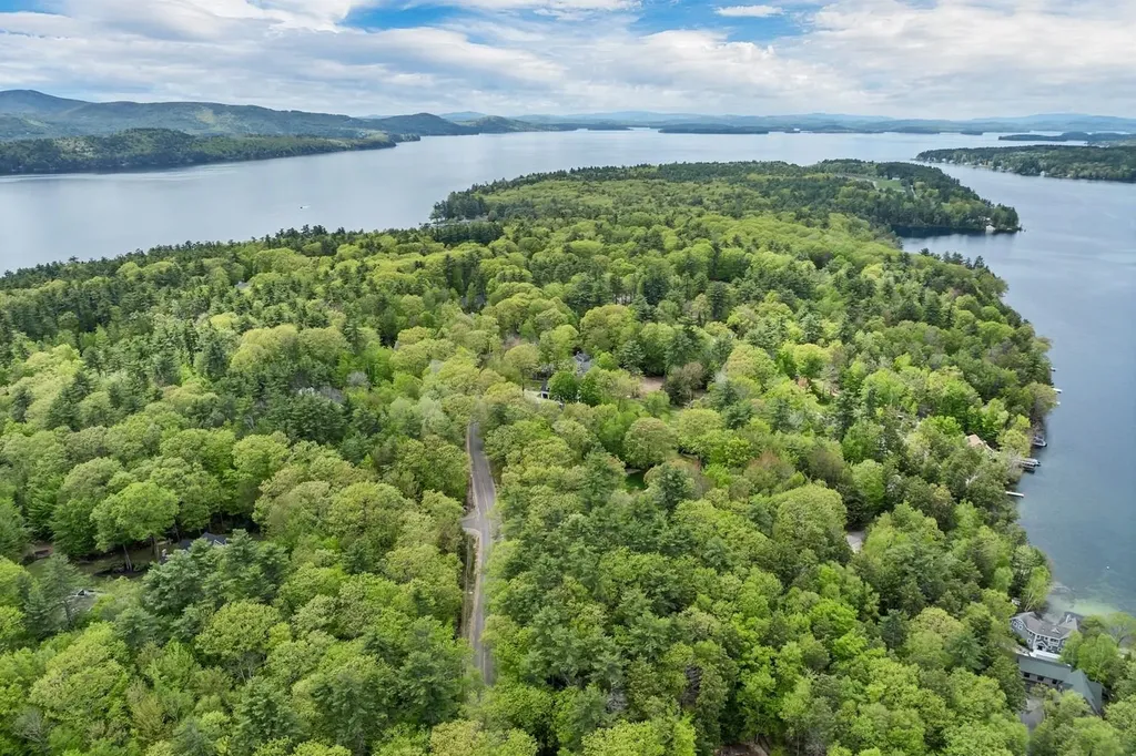 269 Forest Road Wolfeboro NH 03894