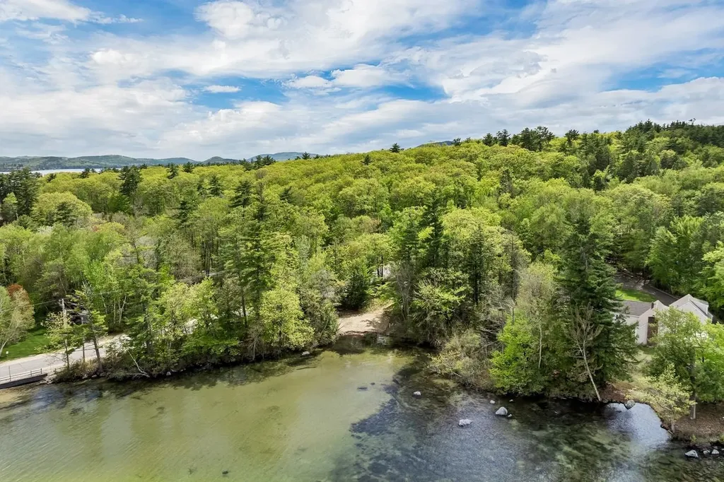 269 Forest Road Wolfeboro NH 03894