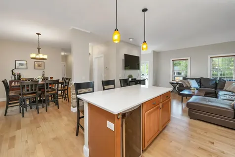 11 Summerwood Drive Hampton NH 03842