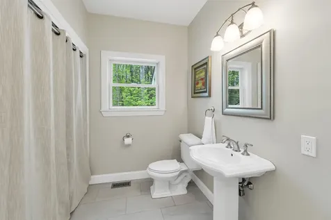 11 Summerwood Drive Hampton NH 03842