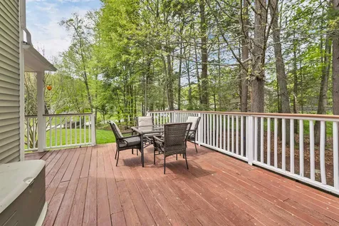 11 Summerwood Drive Hampton NH 03842