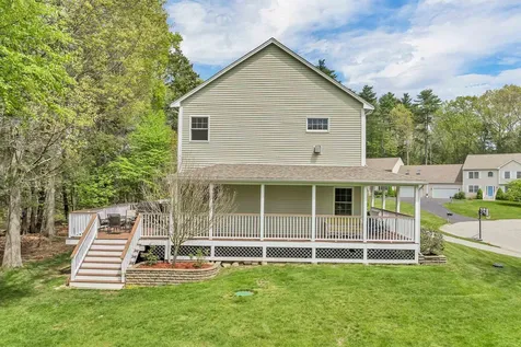 11 Summerwood Drive Hampton NH 03842
