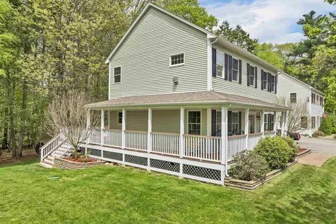 11 Summerwood Drive Hampton NH 03842