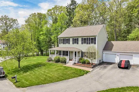 11 Summerwood Drive Hampton NH 03842