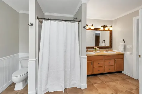 11 Summerwood Drive Hampton NH 03842
