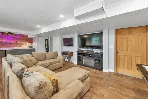 11 Summerwood Drive Hampton NH 03842