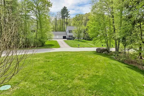 11 Summerwood Drive Hampton NH 03842