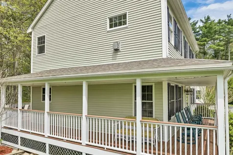11 Summerwood Drive Hampton NH 03842
