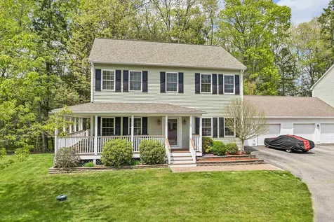 11 Summerwood Drive Hampton NH 03842