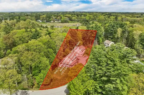 11 Summerwood Drive Hampton NH 03842