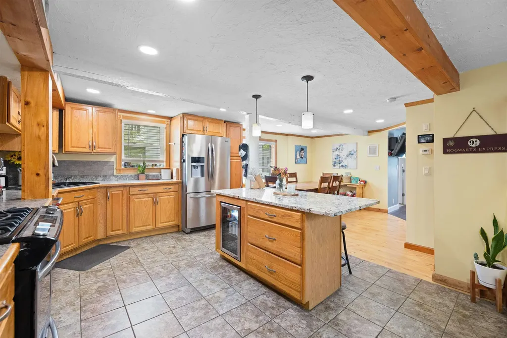 25 Linden Street Rochester NH 03867