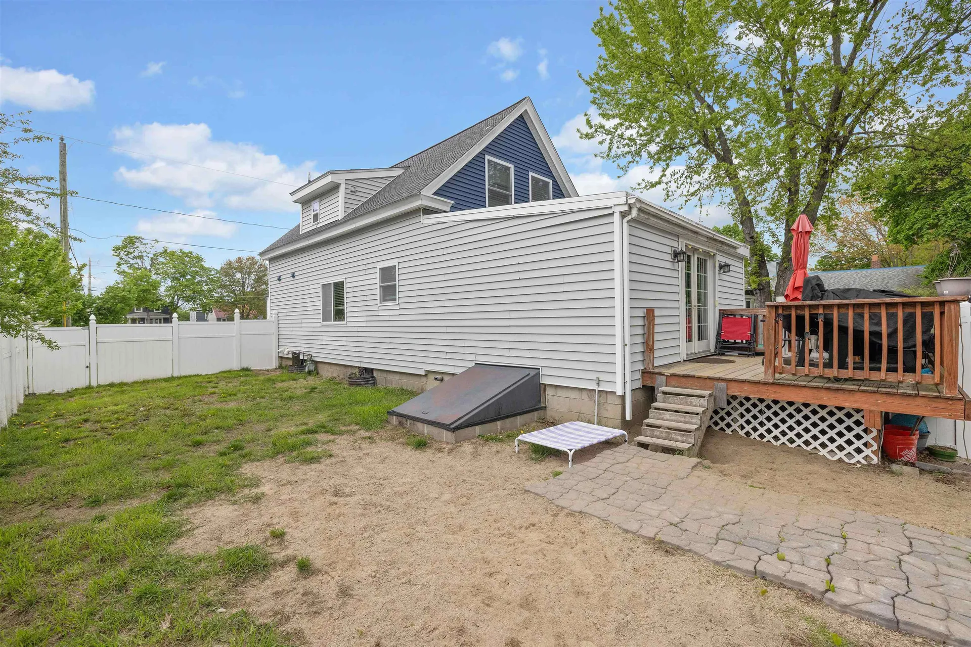 25 Linden Street Rochester NH 03867