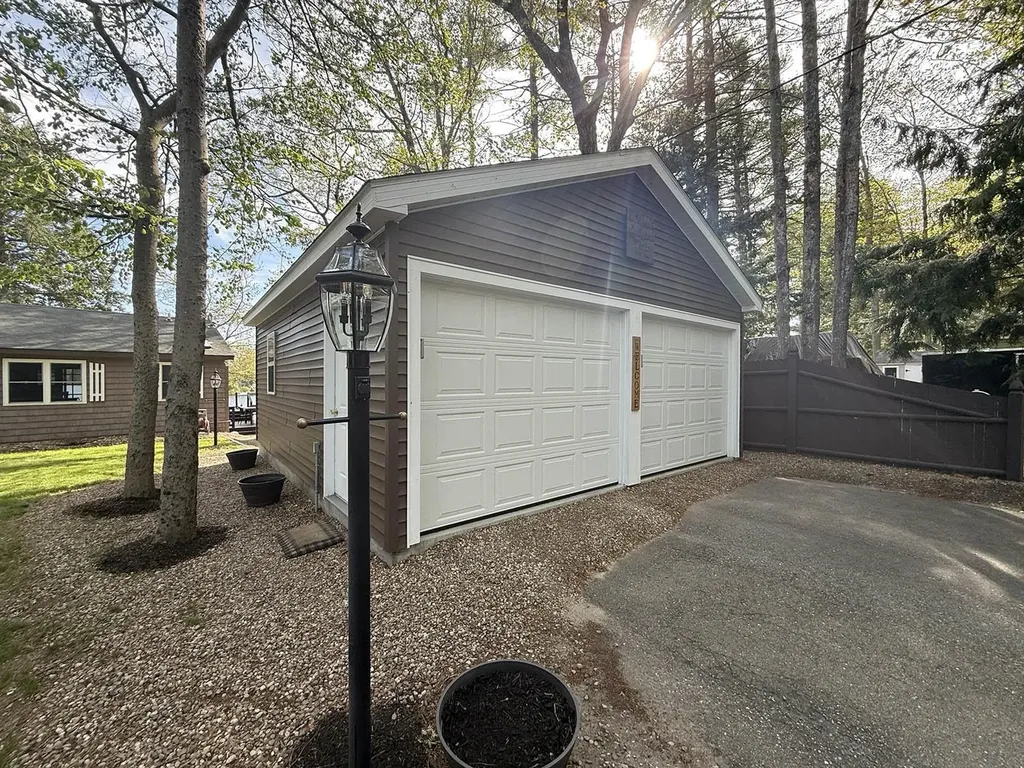 308 Pinkham Road Middleton NH 03887