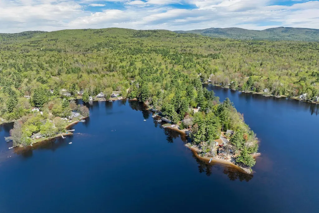 308 Pinkham Road Middleton NH 03887