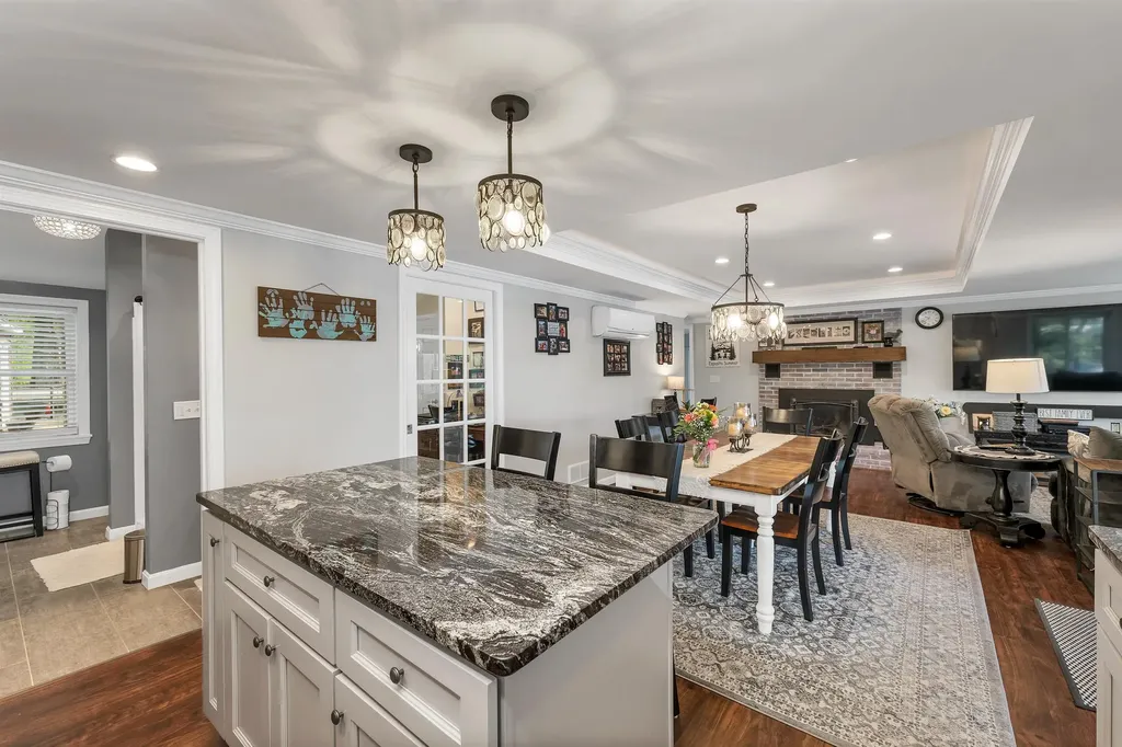 308 Pinkham Road Middleton NH 03887