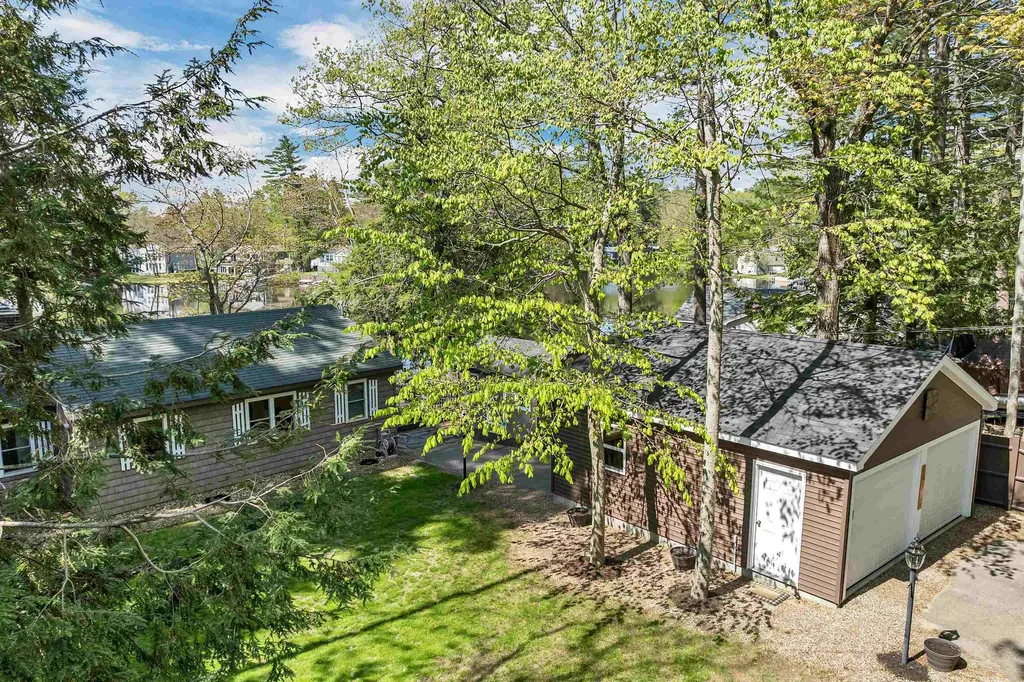 308 Pinkham Road Middleton NH 03887