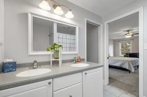 46 Faith Drive Derry NH 03038