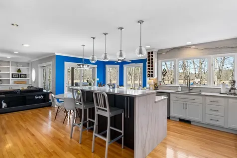 8 Wingate Court Stratham NH 03885
