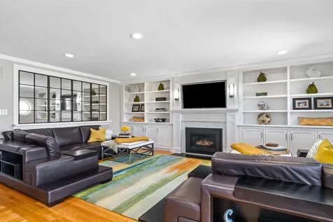 8 Wingate Court Stratham NH 03885