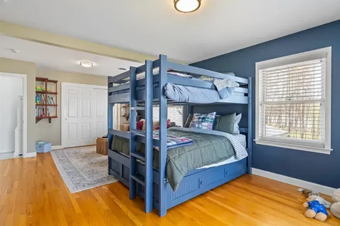 8 Wingate Court Stratham NH 03885