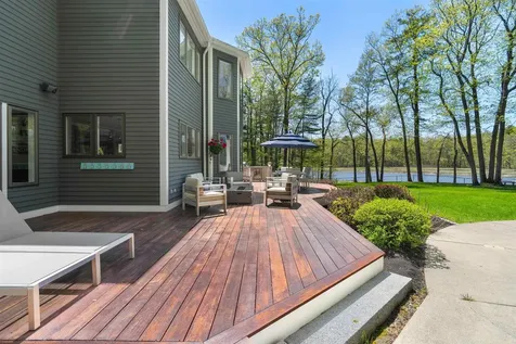 8 Wingate Court Stratham NH 03885