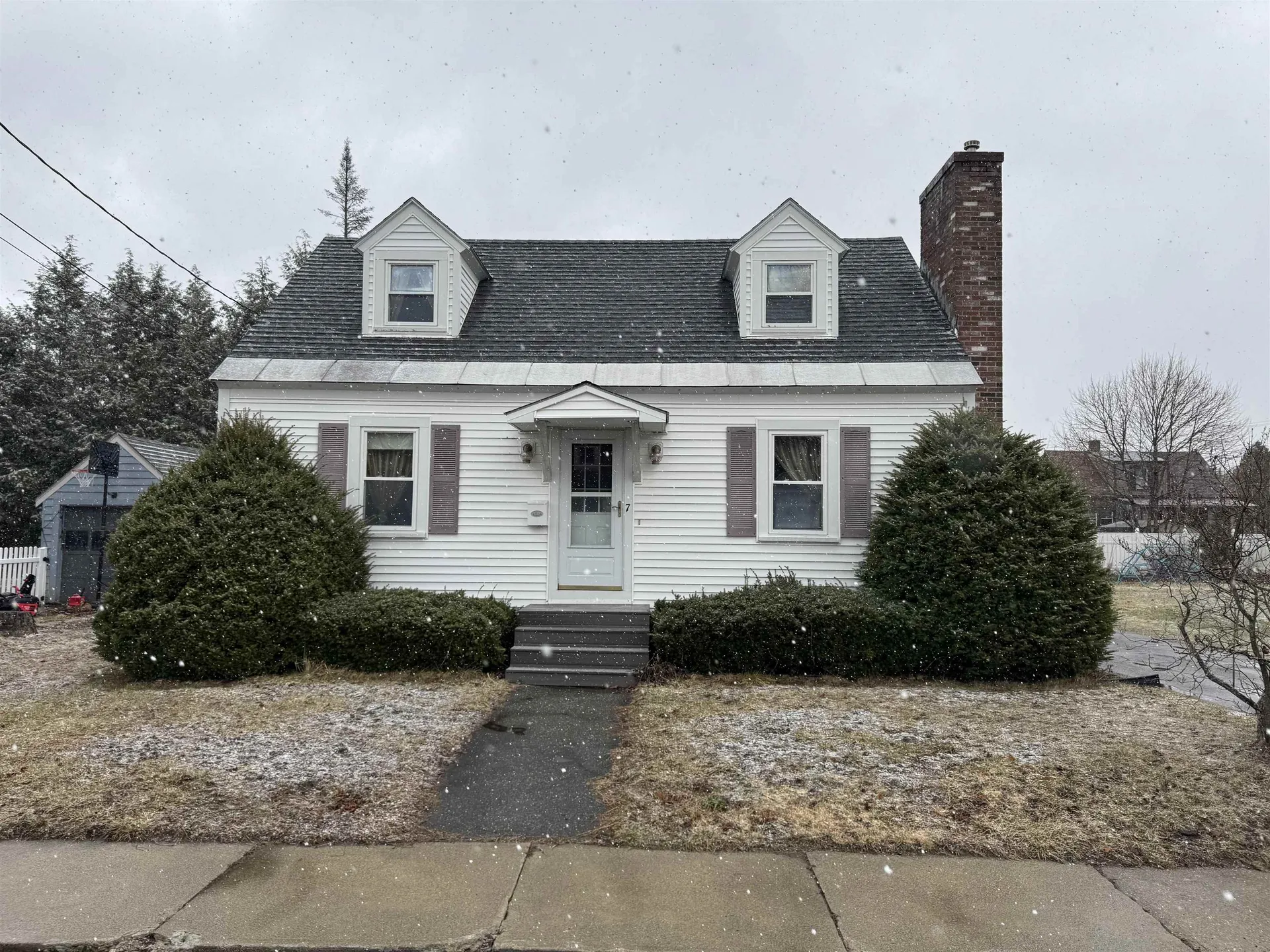 7 Lindy Avenue Claremont NH 03743