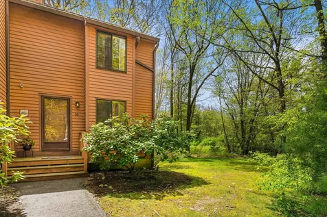 36 Dunvegan Woods Drive Hampton NH 03842