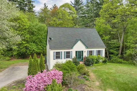 83 Stillwater Circle Rochester NH 03839
