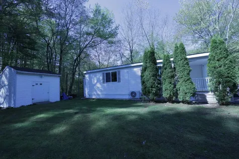 40 Trout Brook Drive Nashua NH 03062