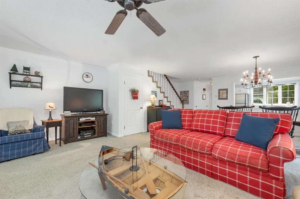 40-21 Harbor Way Wolfeboro NH 03894