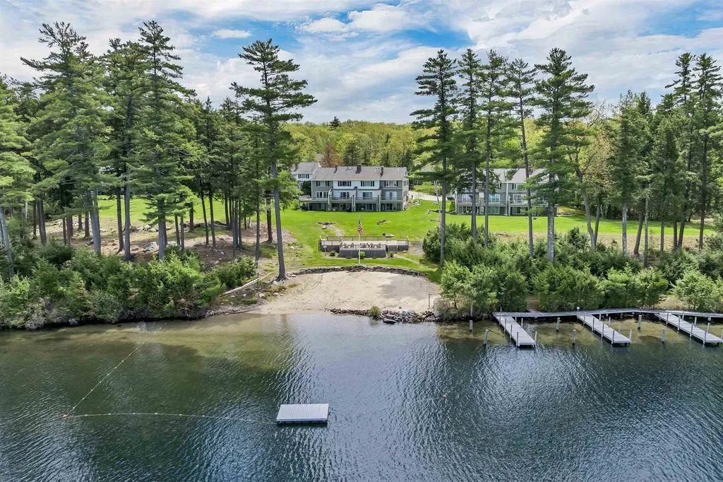 40-21 Harbor Way Wolfeboro NH 03894