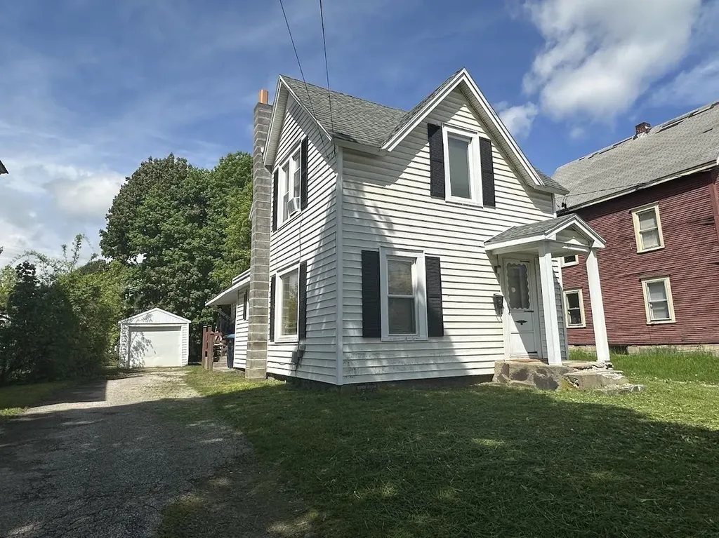 37 Cleveland Avenue Rutland City VT 05701