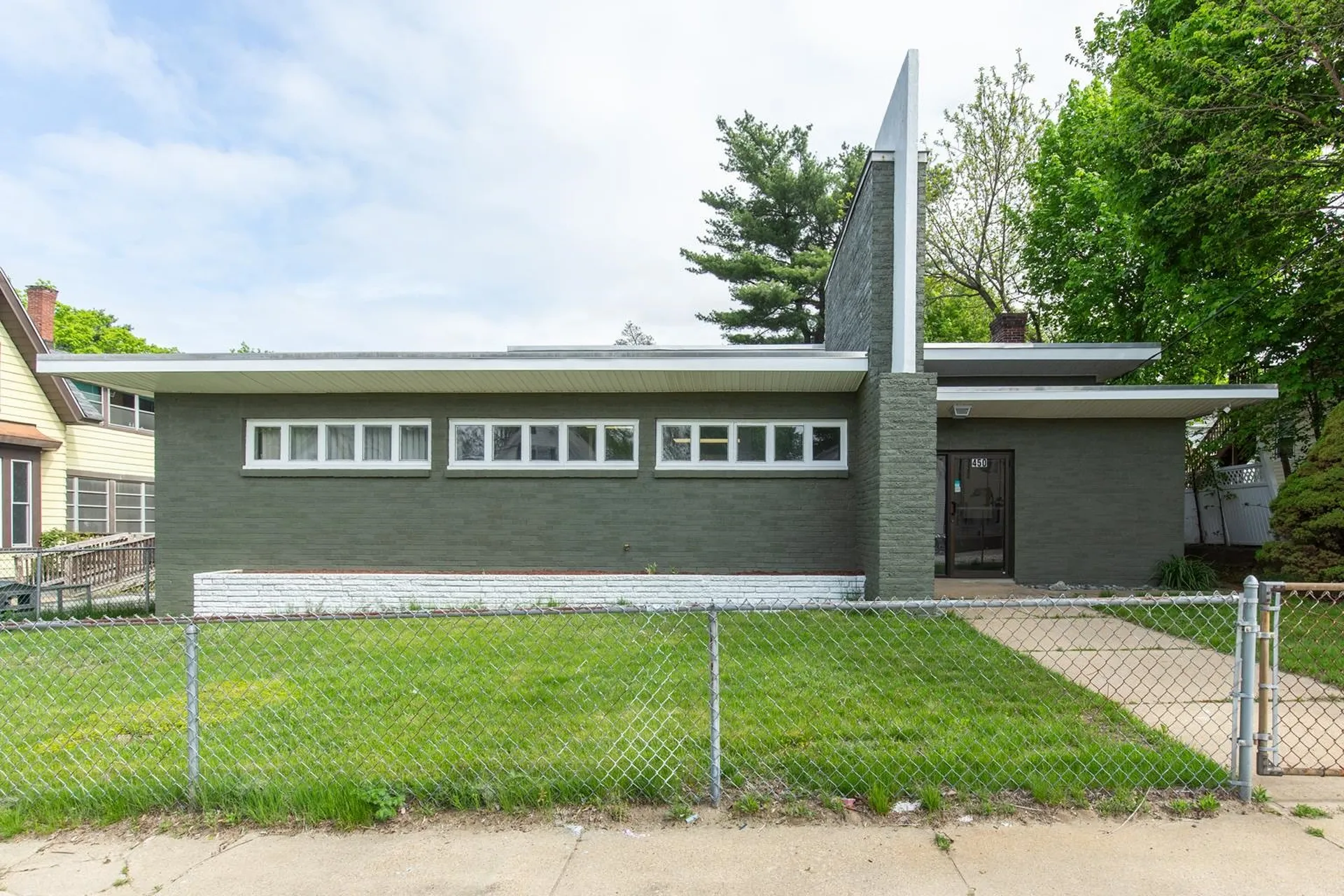 450 Hanover Street Manchester NH 03104