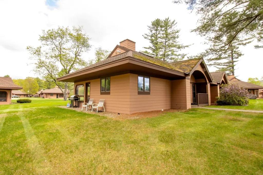 11 Jack O Lantern Drive Woodstock NH 03293