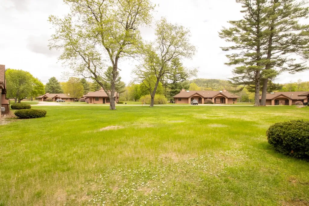 11 Jack O Lantern Drive Woodstock NH 03293