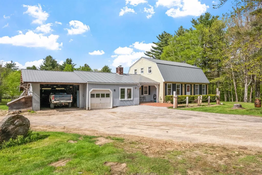 282 Currier Road Hill NH 03243