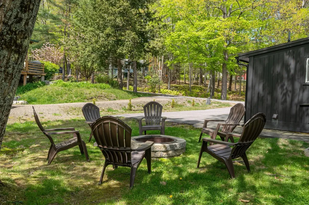 53 Old Barn Road Meredith NH 03253