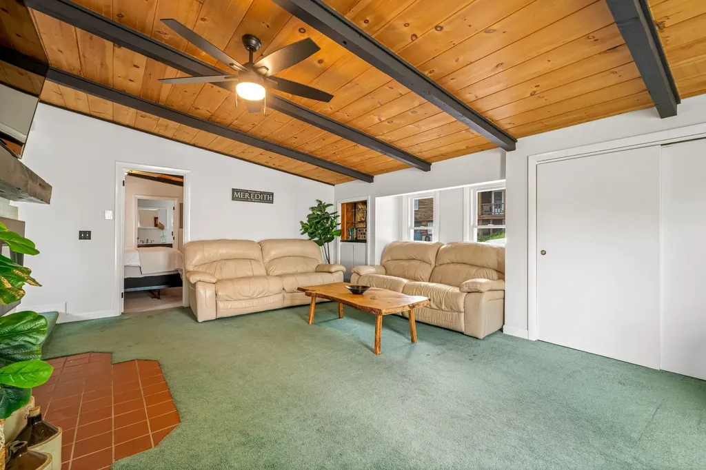 53 Old Barn Road Meredith NH 03253
