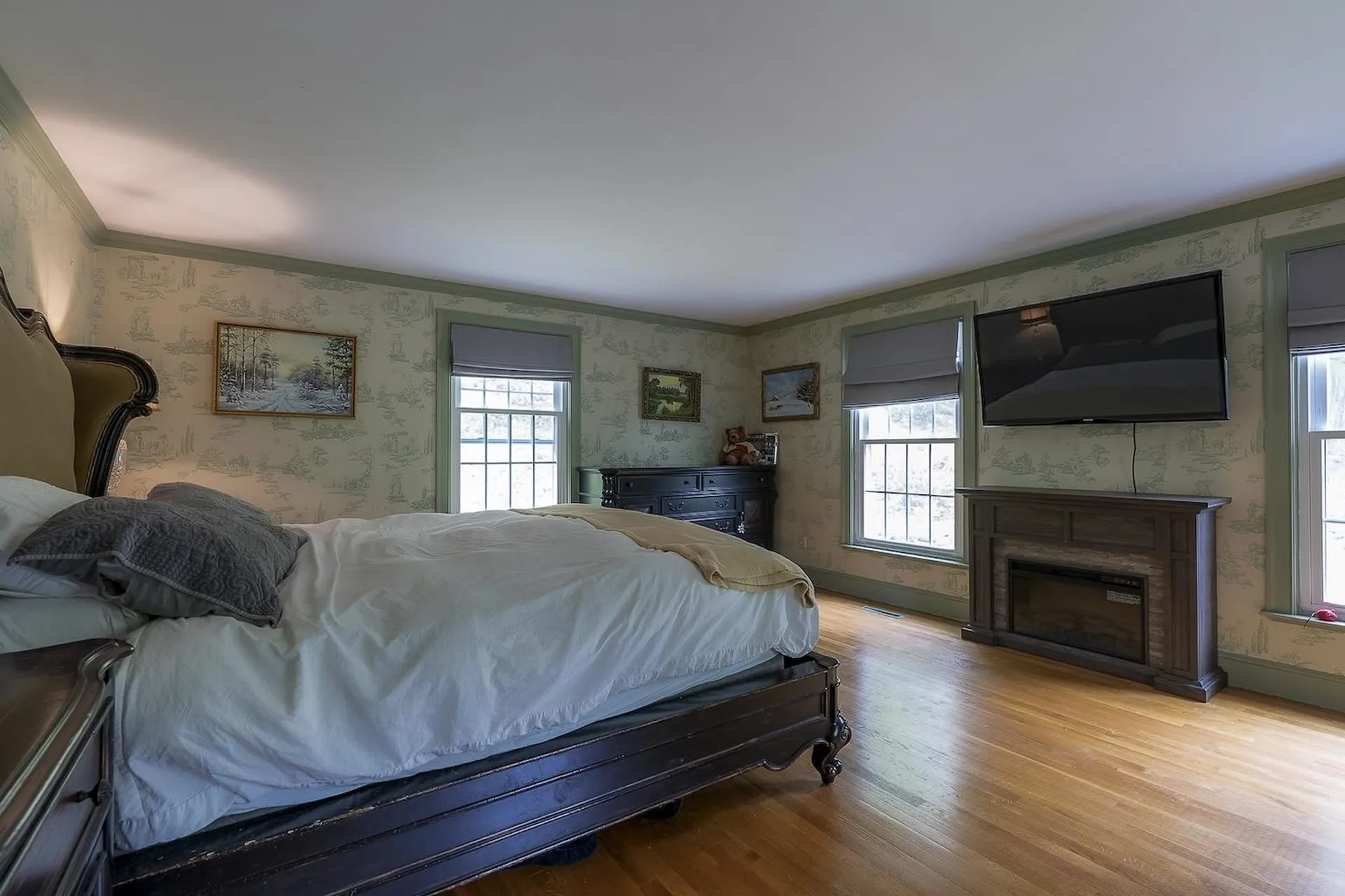 15 Laurel Lane Durham NH 03824