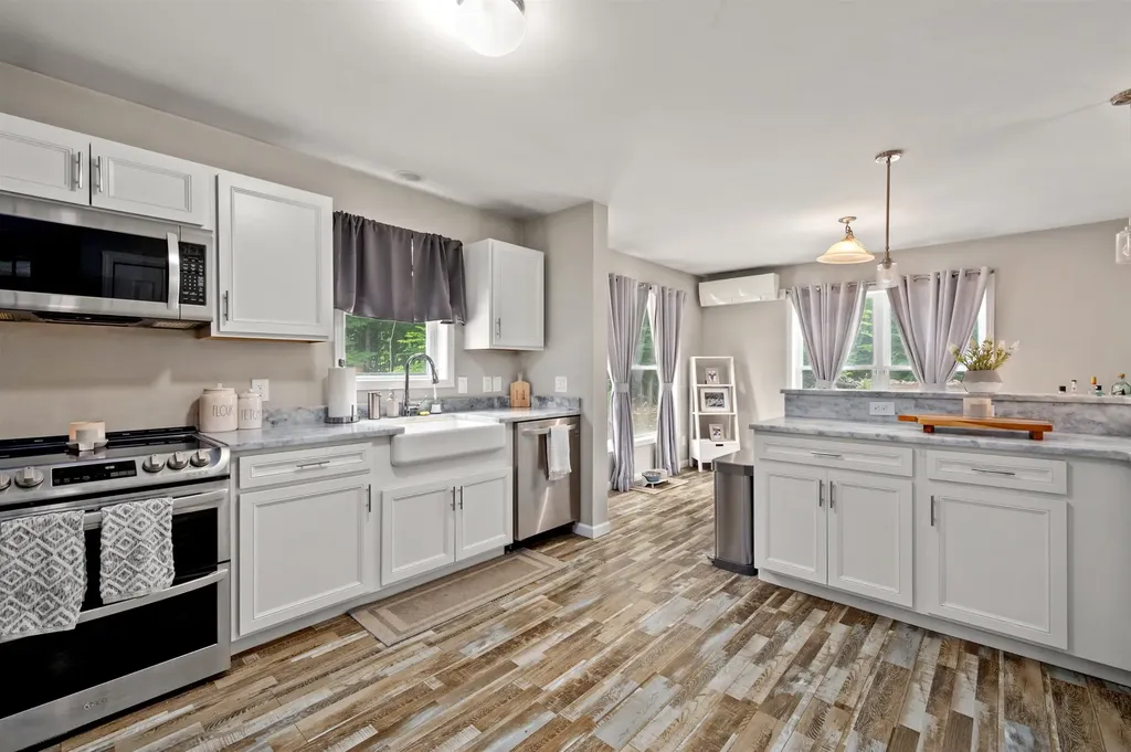 32 David Lewis Road Gilford NH 03249