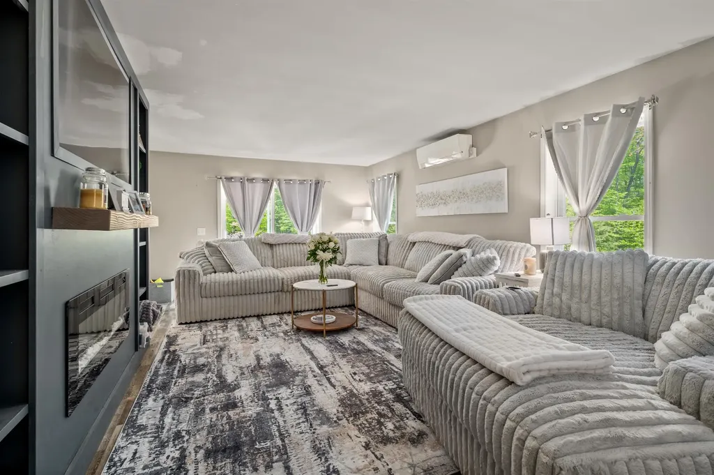 32 David Lewis Road Gilford NH 03249