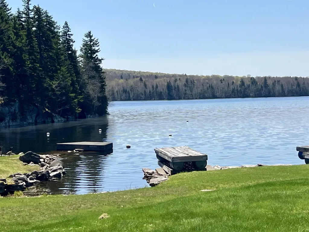 52 Timberland Road Pittsburg NH 03592