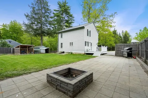 46 Dorothy Drive Epping NH 03042