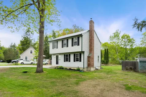 46 Dorothy Drive Epping NH 03042