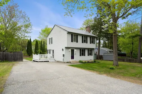 46 Dorothy Drive Epping NH 03042