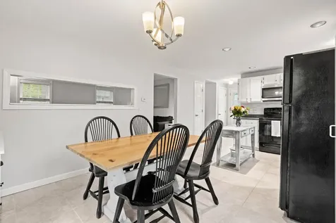 46 Dorothy Drive Epping NH 03042