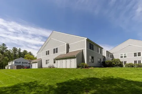 50 Brookside Drive Exeter NH 03833