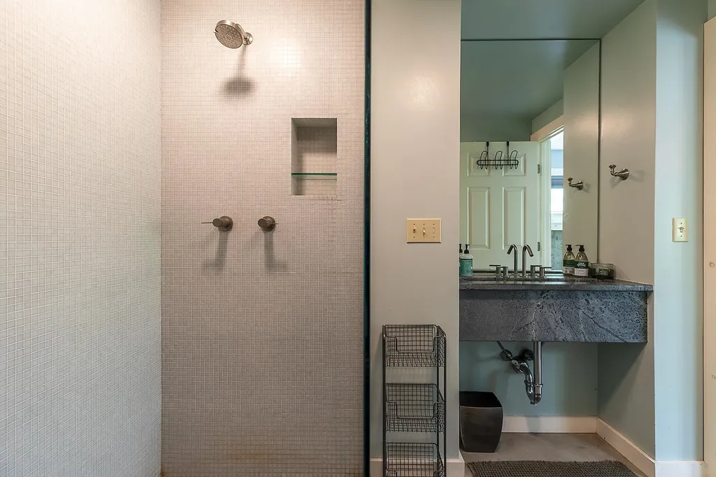 258 Densmore Hill Road Hartland VT 05048