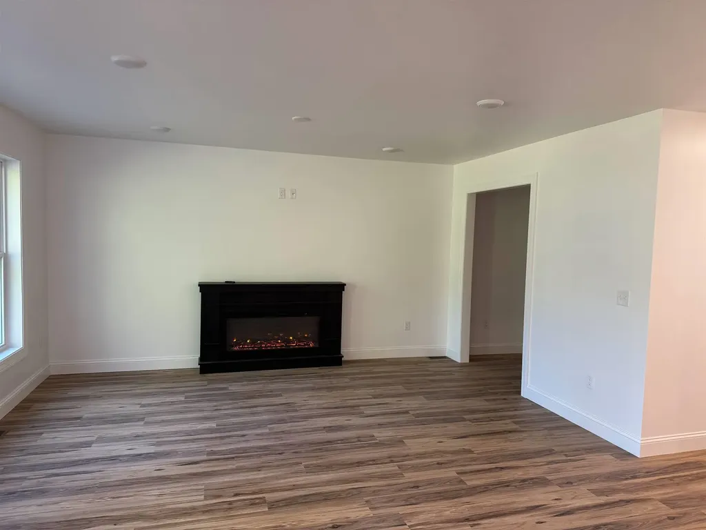 11 Tessa Court Essex VT 05452