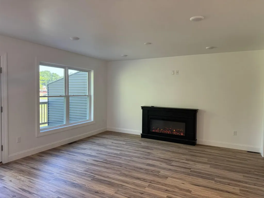 11 Tessa Court Essex VT 05452